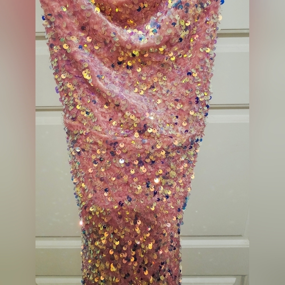 Lucy In The Sky Ivy Cowl Sequin Dress - Picture 7 of 7